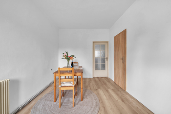 Prodej domu 240 m², Zbuzany