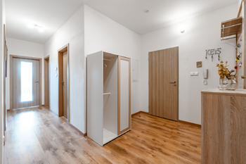 Prodej bytu 4+kk v osobním vlastnictví 122 m², Dolní Břežany