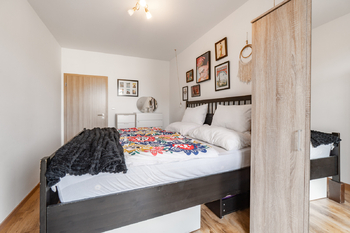ložnice - Prodej bytu 4+kk v osobním vlastnictví 122 m², Dolní Břežany