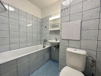 Pronájem bytu 1+kk v osobním vlastnictví 39 m², Kladno