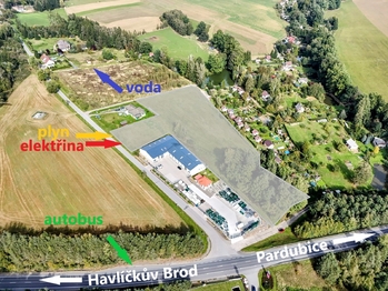 celkový přístup a sítě ... - Prodej pozemku 14993 m², Kyjov
