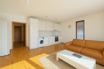 Obývací pokoj - Pronájem bytu 3+kk v osobním vlastnictví 85 m², Praha 9 - Hostavice