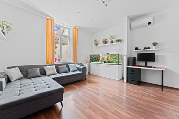 Prodej domu 215 m², Praha 9 - Čakovice