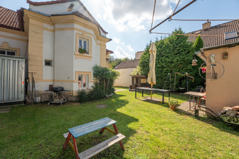 Prodej domu 215 m², Praha 9 - Čakovice