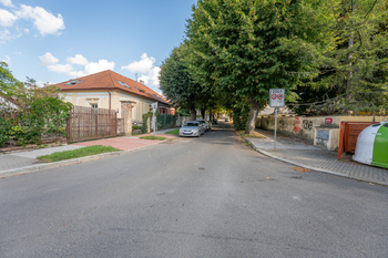 Prodej domu 215 m², Praha 9 - Čakovice