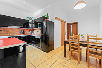 Prodej domu 215 m², Praha 9 - Čakovice