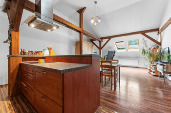Prodej domu 215 m², Praha 9 - Čakovice