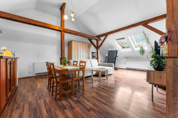 Prodej domu 215 m², Praha 9 - Čakovice