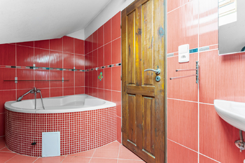 Prodej domu 215 m², Praha 9 - Čakovice