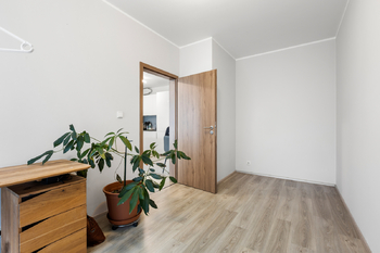 Prodej bytu 3+kk v osobním vlastnictví 82 m², Praha 4 - Modřany