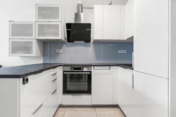 Prodej bytu 3+kk v osobním vlastnictví 82 m², Praha 4 - Modřany