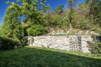 Prodej domu 219 m², Vráž