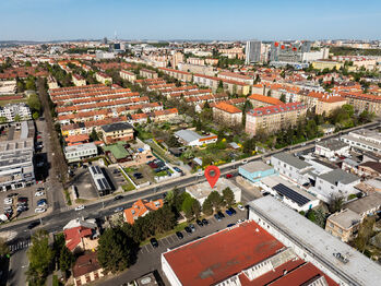 Prodej obchodních prostor 590 m², Praha 10 - Strašnice