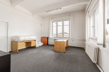 Prodej obchodních prostor 590 m², Praha 10 - Strašnice