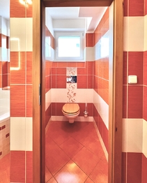 wc - Prodej bytu 3+1 v osobním vlastnictví 98 m², Semily