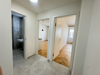 Pronájem bytu 2+kk v osobním vlastnictví 49 m², Praha 2 - Vinohrady