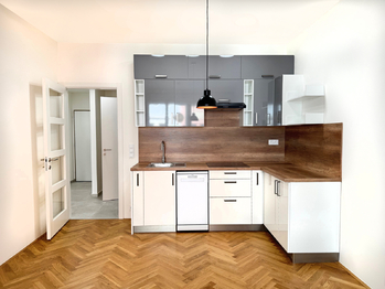 Pronájem bytu 2+kk v osobním vlastnictví 49 m², Praha 2 - Vinohrady