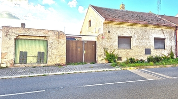 RD s garáží - Prodej domu 90 m², Třebenice 