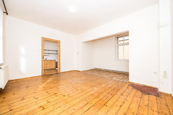 Obývací pokoj - Pronájem bytu 1+1 v osobním vlastnictví 51 m², Teplice 