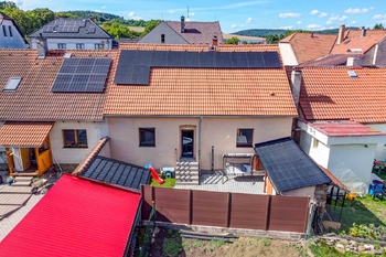 Prodej domu 85 m², Jince