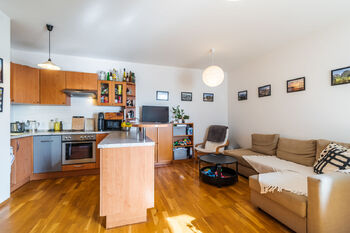 Pronájem bytu 2+kk v osobním vlastnictví 64 m², Praha 6 - Vokovice
