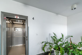 Pronájem bytu 2+kk v osobním vlastnictví 64 m², Praha 6 - Vokovice