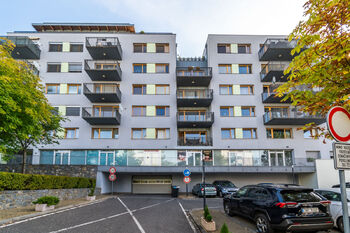 Pronájem bytu 2+kk v osobním vlastnictví 64 m², Praha 6 - Vokovice