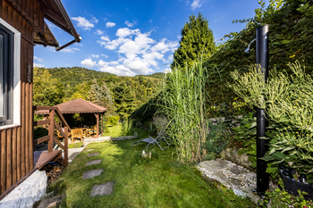 zákoutí se zahradní sprchou - Prodej chaty / chalupy 18 m², Velké Březno