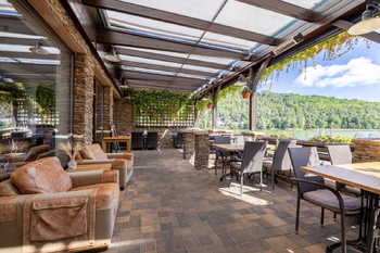 Prodej restaurace 174 m², Doksy