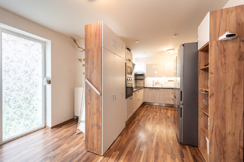 Prodej bytu 3+kk v osobním vlastnictví 92 m², Praha 9 - Újezd nad Lesy