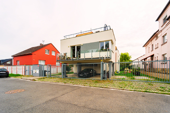 Prodej bytu 3+kk v osobním vlastnictví 92 m², Praha 9 - Újezd nad Lesy