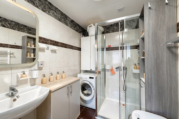 Koupelna vizualizace - Prodej bytu 3+kk v osobním vlastnictví 84 m², Praha 9 - Újezd nad Lesy