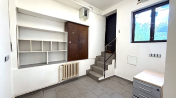Kancelář - Pronájem garáže 69 m², Praha 9 - Horní Počernice