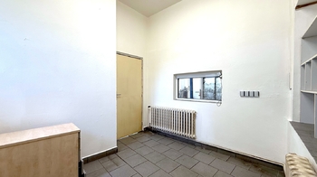 Kancelář - Pronájem garáže 69 m², Praha 9 - Horní Počernice
