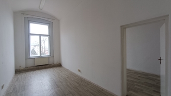 Pronájem kancelářských prostor 37 m², Praha 5 - Smíchov