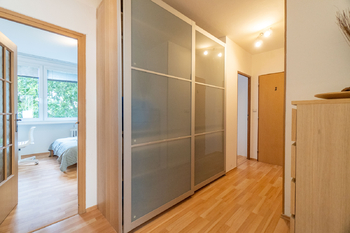 chodba - Prodej bytu 3+kk v osobním vlastnictví 69 m², Praha 4 - Krč