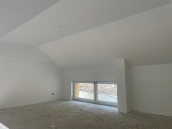 +420 776 335 999, ladislav.urbancik@re-max.cz - Prodej apartmánu 45 m², Ustroń
