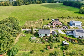 Prodej pozemku 1461 m², Pastviny