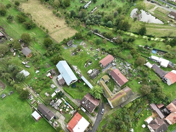 Prodej pozemku 950 m², Brusné