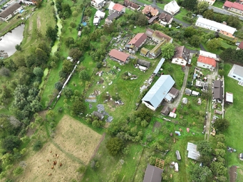 Prodej pozemku 950 m², Brusné