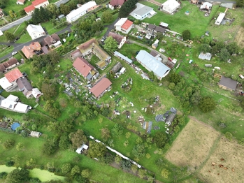 Prodej pozemku 950 m², Brusné