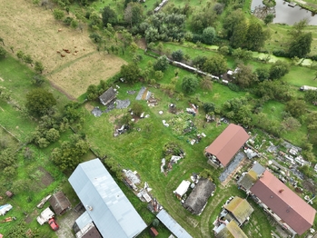 Prodej pozemku 950 m², Brusné