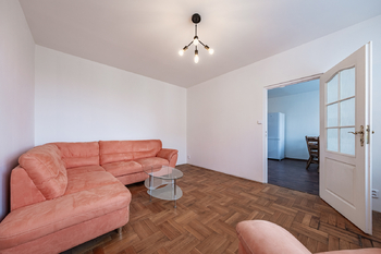 Prodej bytu 1+1 v osobním vlastnictví 37 m², Karlovy Vary