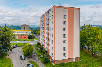 Prodej bytu 1+1 v osobním vlastnictví 37 m², Karlovy Vary