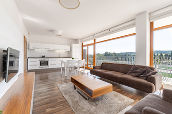 Prodej bytu 2+kk v osobním vlastnictví 57 m², Mníšek pod Brdy