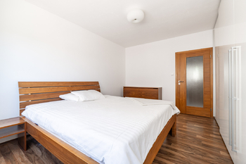 Prodej bytu 2+kk v osobním vlastnictví 57 m², Mníšek pod Brdy
