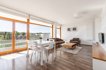 Prodej bytu 2+kk v osobním vlastnictví 57 m², Mníšek pod Brdy