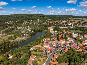 Prodej bytu 2+kk v osobním vlastnictví 57 m², Mníšek pod Brdy