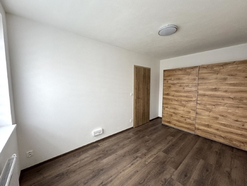 ložnice - Pronájem bytu 2+kk v osobním vlastnictví 57 m², Plzeň
