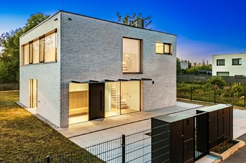 Prodej domu 177 m², Praha 9 - Letňany